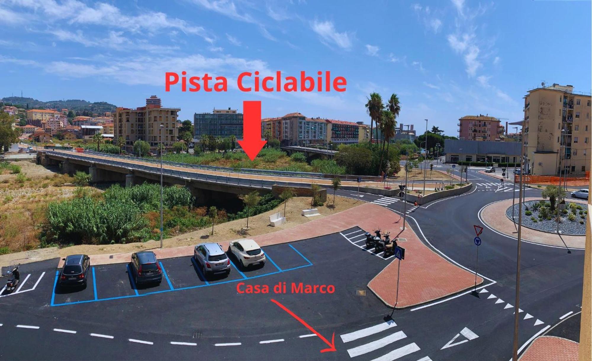 Ferienwohnung La Casa Di Marco Imperia Exterior foto